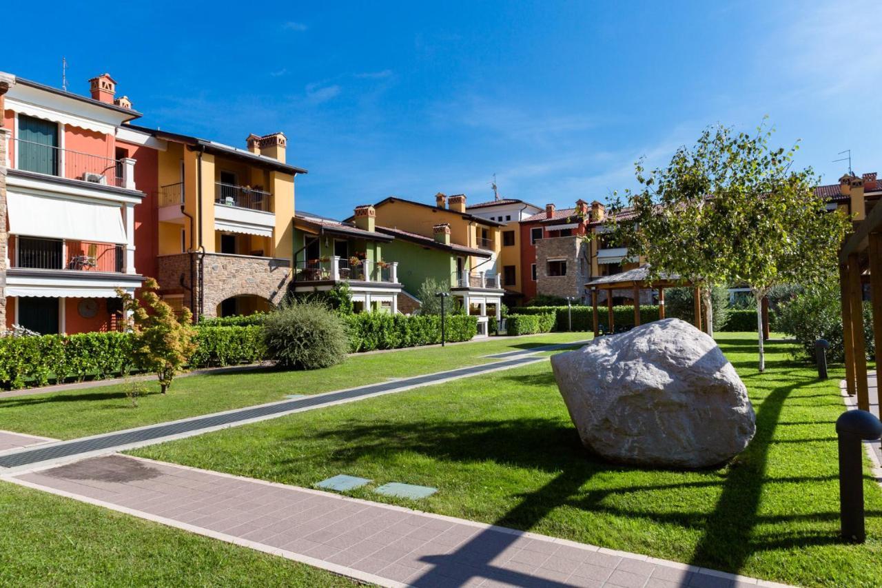 Lucy Apartment Sirmione Exterior photo