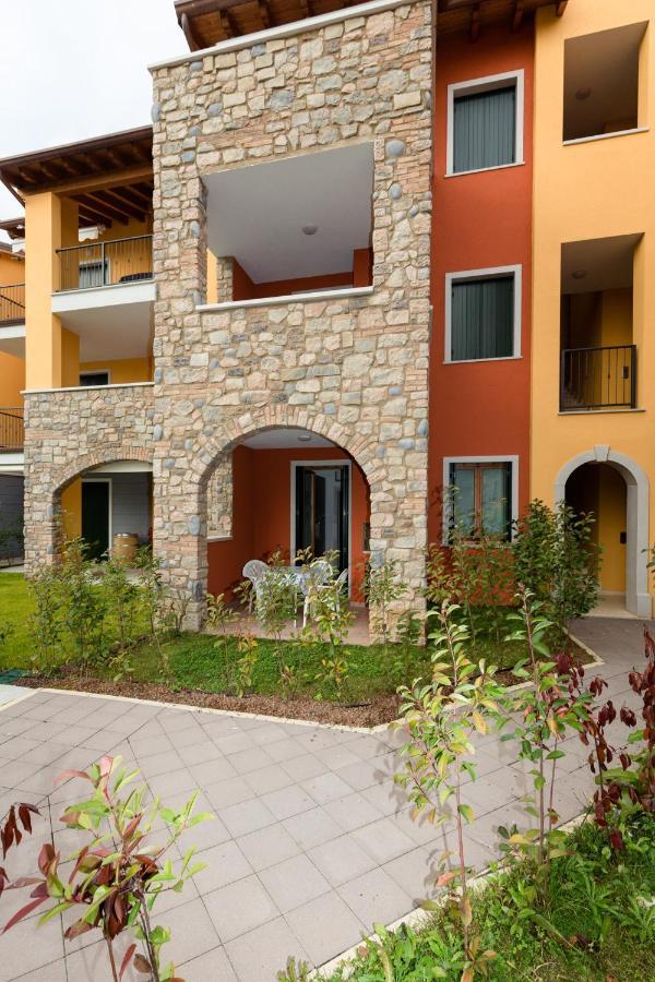 Lucy Apartment Sirmione Exterior photo